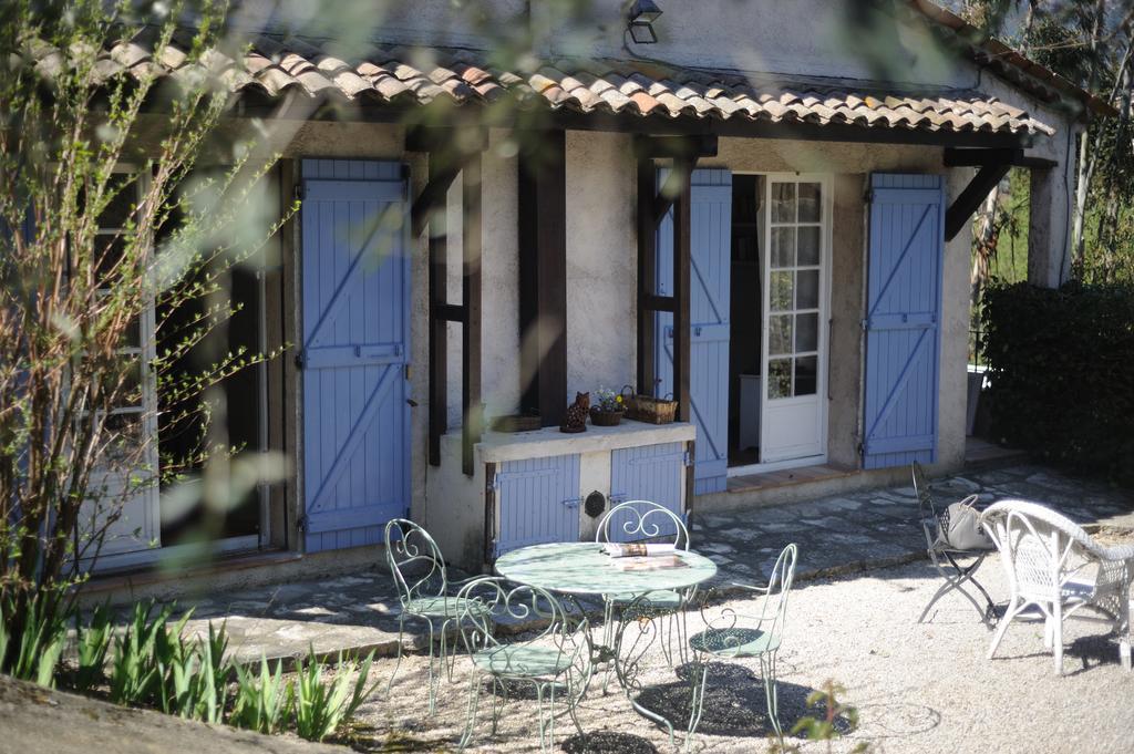 Bed and Breakfast Maison Le Retour Le Rouret Exterior foto